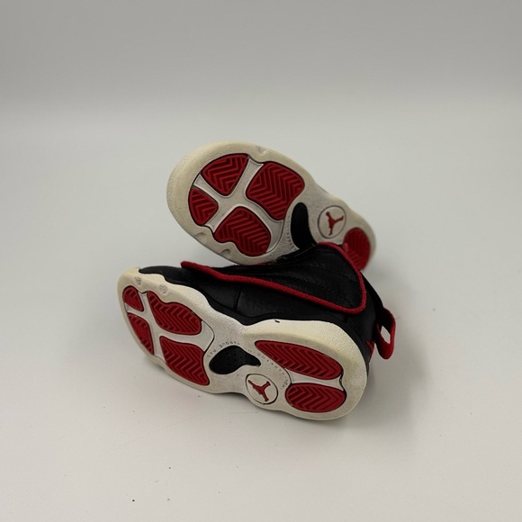 Air Jordan Pro Strong DC7910-061 Mid Tops  Black and Red  Toddler 7C - Picture 2 of 6